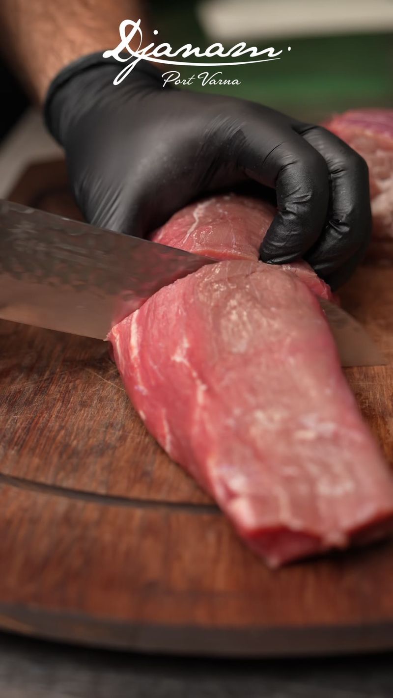 Beef fillet, cut by hand